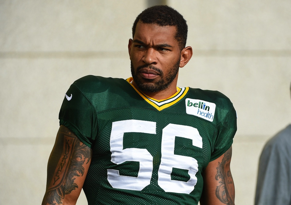 Green Bay Packers outside linebacker Julius Peppers by Benny Sieu—USA TODAY Sports.