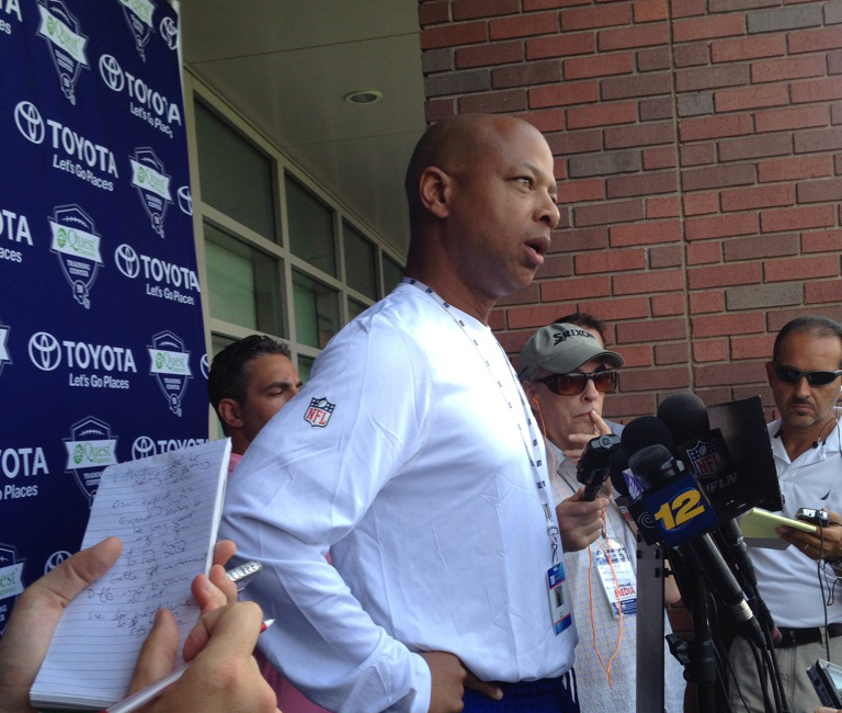 GM Jerry Reese is high tight end Adrien Robinson (photo by Andrew Garda)